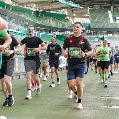 13.09.2026 - 21. swb-Marathon Bremen Michael Burmester http://msf.ph/oto/10425974 13.09.2026 13:24:54 Laufen im Stadion 137, 182, 213, 294, 324, 434, 505, 543, 548, 721, 723, 739, 743, 752, 815, 818, 966, 1273, 1410, 1443, 1459, 1463, 1471, 1491, 1504, 1515, 1561, 1597, 1598, 1830, 1944, 1953, 2058, 2059, 2095, 2211, 2252, 2267, 2271, 2286, 2308, 2312, 2323, 2354, 2445, 2465, 2483, 2495, 2497, 2503, 2506, 2554, 2571, 2591, 2644, 2752, 2762, 2768, 2776, 2833, 2878, 2896, 2936, 2968, 2981, 3005, 3142, 3211, 3259, 3282, 3288, 3289, 3292, 3298, 3306, 3312, 3329, 3364, 3381, 3390, 3395 meine-sportfotos.de