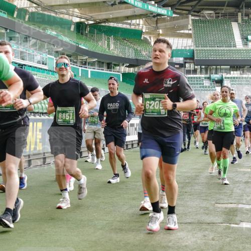 13.09.2026 - 21. swb-Marathon Bremen Michael Burmester http://msf.ph/oto/10425978 13.09.2026 13:24:54 Laufen im Stadion 137, 182, 213, 294, 324, 434, 505, 543, 548, 721, 723, 739, 743, 752, 815, 818, 966, 1273, 1410, 1443, 1459, 1463, 1471, 1491, 1504, 1515, 1561, 1597, 1598, 1830, 1944, 1953, 2058, 2059, 2095, 2211, 2252, 2267, 2271, 2286, 2308, 2312, 2323, 2354, 2445, 2465, 2483, 2495, 2497, 2503, 2506, 2554, 2571, 2591, 2644, 2752, 2762, 2768, 2776, 2833, 2878, 2896, 2936, 2968, 2981, 3005, 3142, 3211, 3259, 3282, 3288, 3289, 3292, 3298, 3306, 3312, 3329, 3364, 3381, 3390, 3395 meine-sportfotos.de