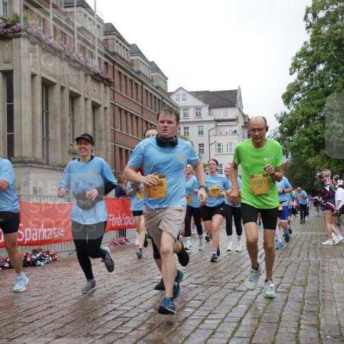 13.09.2026 - Kiel Lauf Yannick Fuchs http://msf.ph/oto/10425997 13.09.2026 11:03:32 Ziel 697, 1698, 2724, 2846, 3155, 3744, 4074, 4854, 6341, 6524, 6525, 6953, 8946, 9363, 12650, 697, 986, 1635, 1923, 2254, 2796, 2878, 2975, 3513, 3621, 3635, 3912, 4478, 4658, 4757, 4781, 5046, 5893, 5998, 6224, 6319, 6669, 6768, 7282, 7656, 8130, 8136, 8204, 8288, 8782, 9059, 9063, 9070, 9202, 9614, 9663, 9819, 10664, 10806, 10999, 11736, 11846, 12550, 643, 1089, 1505, 2807, 2930, 3049, 5377, 5588, 5820, 7205, 9331, 9581, 9955, 11172, 11930, 1095, 2796, 3513, 6934 meine-sportfotos.de