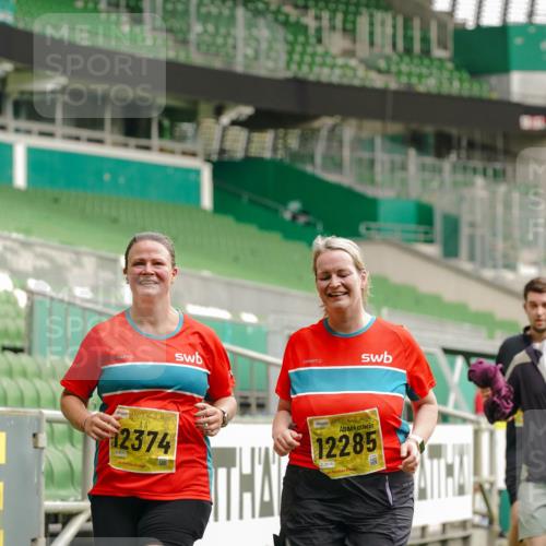 13.09.2026 - 21. swb-Marathon Bremen Michael Burmester http://msf.ph/oto/10426056 13.09.2026 10:49:05 Laufen im Stadion 10264, 10292, 10407, 10413, 10440, 10732, 10754, 10789, 10925, 11104, 11254, 11262, 11423, 11443, 11541, 11663, 11698, 11712, 11851, 11942, 11980, 12083, 12340, 12440, 12444, 12471, 12472, 12542, 12561, 10137, 10191, 10192, 10194, 10202, 10242, 10344, 10430, 10472, 10524, 10568, 10600, 10651, 10679, 10713, 10979, 11050, 11081, 11181, 11200, 11244, 11296, 11309, 11367, 11529, 11530, 11546, 11574, 11675, 11709, 11760, 11821, 12089, 12153, 12177, 12178 meine-sportfotos.de