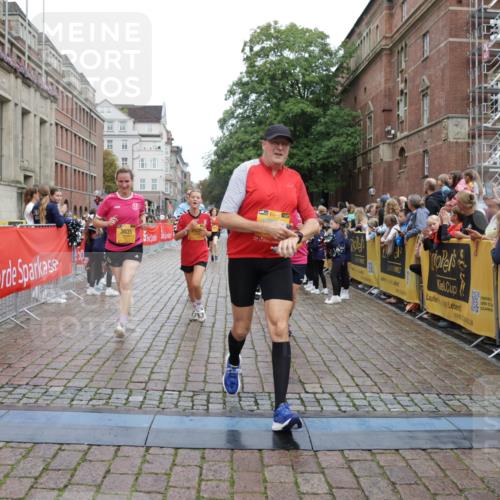 13.09.2026 - Kiel Lauf Yannick Fuchs http://msf.ph/oto/10426088 13.09.2026 09:46:39 Ziel 288, 2527, 3033, 3035, 4906, 6048, 6355, 6577, 7439, 7675, 7754, 8887, 8929, 8994, 9832, 10177, 10946, 12173, 12552, 167, 181, 442, 2482, 3052, 3361, 3954, 4918, 5855, 5955, 6732, 6857, 7015, 7308, 8125, 10117, 10203, 10685, 10898, 10913, 11076, 11078, 11316, 11859, 11861, 12495, 12621, 1402, 2718, 2759, 2779, 3808, 4087, 4238, 4940, 6074, 6207, 6638, 7190, 7213, 7446, 7731, 7921, 8409, 9141, 9385, 10301, 10322, 10731, 12622, 12725, 1415, 2482, 4909, 7924 meine-sportfotos.de