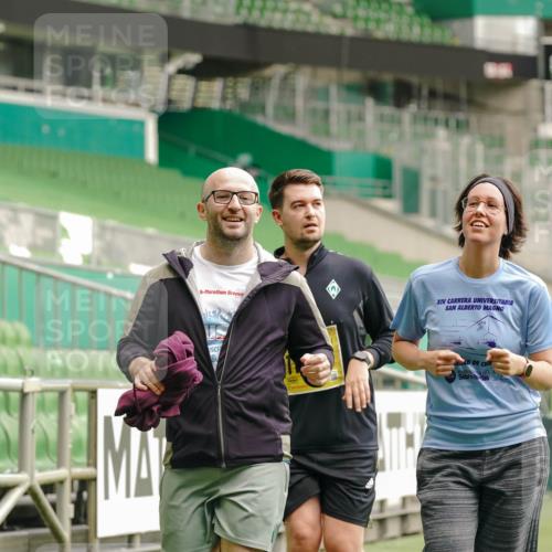 13.09.2026 - 21. swb-Marathon Bremen Michael Burmester http://msf.ph/oto/10426089 13.09.2026 10:49:08 Laufen im Stadion 10264, 10292, 10407, 10413, 10440, 10732, 10754, 10789, 10925, 11104, 11254, 11262, 11423, 11443, 11541, 11663, 11698, 11712, 11851, 11942, 11980, 12083, 12440, 12444, 12471, 12472, 12542, 12561, 10137, 10192, 10194, 10202, 10242, 10344, 10430, 10472, 10524, 10568, 10600, 10651, 10679, 10713, 10979, 11050, 11081, 11181, 11200, 11244, 11296, 11309, 11367, 11457, 11529, 11530, 11546, 11574, 11675, 11709, 11760, 11821, 12089, 12153, 12177, 12178 meine-sportfotos.de