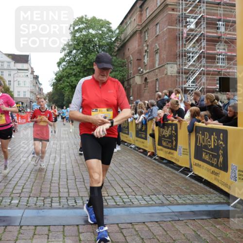 13.09.2026 - Kiel Lauf Yannick Fuchs http://msf.ph/oto/10426095 13.09.2026 09:46:39 Ziel 288, 2527, 3033, 3035, 4906, 6048, 6355, 6577, 7439, 7675, 7754, 8887, 8929, 8994, 9832, 10177, 10946, 12173, 12552, 167, 181, 442, 2482, 3052, 3361, 3954, 4918, 5855, 5955, 6732, 6857, 7015, 7308, 8125, 10117, 10203, 10685, 10898, 10913, 11076, 11078, 11316, 11859, 11861, 12495, 12621, 1402, 2718, 2759, 2779, 3808, 4087, 4238, 4940, 6074, 6207, 6638, 7190, 7213, 7446, 7731, 7921, 8409, 9141, 9385, 10301, 10322, 10731, 12622, 12725, 1415, 2482, 4909, 7924 meine-sportfotos.de