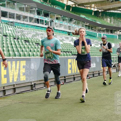 13.09.2026 - 21. swb-Marathon Bremen Michael Burmester http://msf.ph/oto/10426116 13.09.2026 13:02:05 Laufen im Stadion 150, 242, 282, 318, 440, 531, 687, 722, 930, 936, 946, 1006, 1067, 1163, 1250, 1436, 1448, 1582, 1896, 2033, 2047, 2062, 2276, 2292, 2345, 2364, 2370, 2378, 2409, 2421, 2485, 2490, 2491, 2560, 2561, 2627, 2638, 2658, 2666, 2668, 2779, 2781, 2967, 2987, 3013, 3044, 3114, 3163, 3164, 3187, 3248, 3258, 3294, 3334, 3372, 3374, 3375, 3385, 3392, 3496, 3524, 3526, 3527, 3576, 3585, 3603, 3642, 3667, 3721, 3806, 3852, 3893, 3983, 4000, 4133, 4506, 4558 meine-sportfotos.de