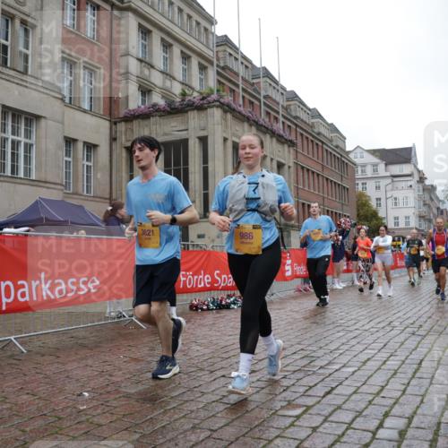 13.09.2026 - Kiel Lauf Yannick Fuchs http://msf.ph/oto/10426118 13.09.2026 11:03:42 Ziel 643, 1505, 1698, 2807, 3049, 3155, 5377, 5588, 5820, 6524, 6525, 9331, 9363, 9581, 9955, 12650, 697, 986, 1923, 2254, 2724, 2846, 2878, 2975, 3155, 3621, 3744, 4074, 4658, 4757, 4854, 5893, 6224, 6319, 6341, 6669, 6953, 7282, 7656, 8130, 8136, 8204, 8288, 8782, 8946, 9059, 9063, 9202, 9363, 9614, 9819, 10806, 12550, 12650, 1089, 1699, 1902, 1906, 2262, 2930, 3120, 7205, 7413, 7764, 8107, 9180, 10567, 10856, 11172, 11381, 11930, 12465, 986, 1635, 3621, 3635, 5998, 8782 meine-sportfotos.de