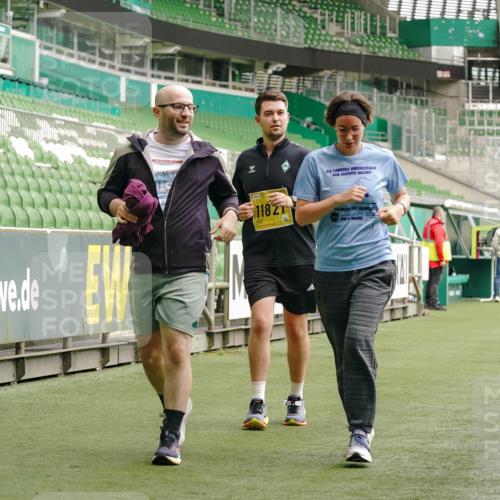 13.09.2026 - 21. swb-Marathon Bremen Michael Burmester http://msf.ph/oto/10426119 13.09.2026 10:49:10 Laufen im Stadion 10264, 10292, 10407, 10413, 10440, 10710, 10732, 10754, 10789, 10925, 11104, 11254, 11262, 11423, 11443, 11541, 11698, 11712, 11851, 11942, 11980, 12083, 12440, 12444, 12471, 12472, 12542, 12561, 10137, 10194, 10202, 10242, 10344, 10430, 10472, 10524, 10535, 10568, 10600, 10651, 10679, 10713, 10979, 11050, 11081, 11181, 11200, 11244, 11296, 11309, 11367, 11457, 11529, 11530, 11546, 11574, 11675, 11709, 11760, 11821, 12089, 12153, 12177, 12178 meine-sportfotos.de