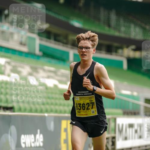 13.09.2026 - 21. swb-Marathon Bremen Michael Burmester http://msf.ph/oto/10426137 13.09.2026 10:14:51 Laufen im Stadion 13525, 13627 meine-sportfotos.de