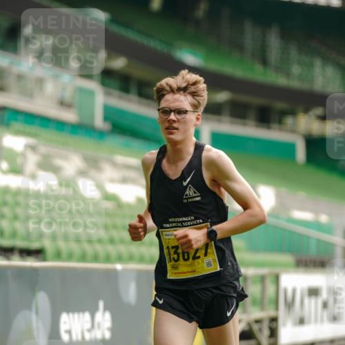 13.09.2026 - 21. swb-Marathon Bremen Michael Burmester http://msf.ph/oto/10426151 13.09.2026 10:14:51 Laufen im Stadion 13525, 13627 meine-sportfotos.de