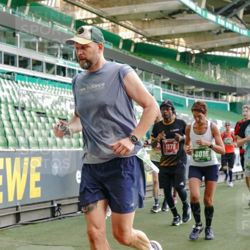 13.09.2026 - 21. swb-Marathon Bremen Michael Burmester http://msf.ph/oto/10426167 13.09.2026 13:25:00 Laufen im Stadion 137, 182, 213, 294, 324, 505, 530, 543, 548, 721, 723, 739, 743, 752, 815, 818, 966, 1273, 1410, 1443, 1459, 1463, 1471, 1491, 1504, 1515, 1561, 1597, 1598, 1830, 1944, 1953, 2058, 2059, 2095, 2211, 2252, 2267, 2271, 2286, 2298, 2308, 2312, 2323, 2354, 2445, 2465, 2483, 2495, 2497, 2503, 2506, 2554, 2571, 2591, 2644, 2752, 2762, 2768, 2776, 2833, 2878, 2896, 2936, 2968, 2981, 3005, 3142, 3211, 3259, 3282, 3288, 3289, 3298, 3306, 3312, 3329, 3364, 3381, 3390, 3395 meine-sportfotos.de