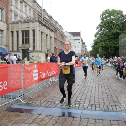 13.09.2026 - Kiel Lauf Yannick Fuchs http://msf.ph/oto/10426173 13.09.2026 09:46:45 Ziel 288, 2527, 3033, 3035, 3808, 4087, 4906, 6048, 6638, 7190, 7213, 7446, 7675, 7754, 8409, 8887, 8929, 8994, 10322, 12552, 12725, 167, 181, 288, 442, 3052, 3361, 3954, 5855, 5955, 6355, 6577, 6857, 7308, 7439, 8125, 9832, 10117, 10177, 10913, 10946, 11316, 11859, 11861, 12173, 12495, 12621, 1402, 2718, 2759, 2779, 4238, 4940, 5217, 5351, 6074, 6207, 7731, 7921, 9141, 9385, 10009, 10301, 10731, 12622, 2482, 3052, 8125 meine-sportfotos.de
