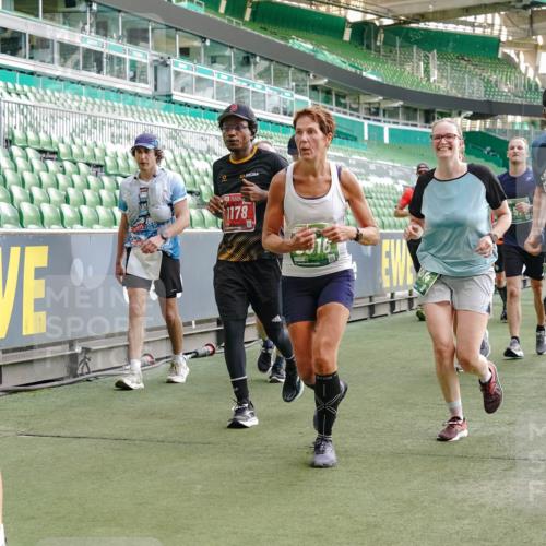 13.09.2026 - 21. swb-Marathon Bremen Michael Burmester http://msf.ph/oto/10426186 13.09.2026 13:25:01 Laufen im Stadion 137, 182, 213, 294, 324, 505, 530, 543, 548, 721, 723, 739, 743, 752, 815, 818, 966, 1273, 1410, 1443, 1459, 1463, 1471, 1491, 1504, 1515, 1561, 1597, 1598, 1744, 1830, 1944, 1953, 2058, 2059, 2095, 2211, 2252, 2267, 2271, 2286, 2298, 2308, 2312, 2323, 2354, 2445, 2465, 2483, 2495, 2497, 2503, 2506, 2554, 2571, 2591, 2644, 2752, 2762, 2768, 2776, 2833, 2878, 2896, 2936, 2981, 3005, 3142, 3211, 3259, 3282, 3288, 3289, 3298, 3306, 3312, 3329, 3364, 3381, 3390, 3395 meine-sportfotos.de