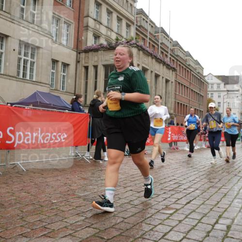 13.09.2026 - Kiel Lauf Yannick Fuchs http://msf.ph/oto/10426239 13.09.2026 11:03:54 Ziel 643, 1089, 1505, 1699, 2262, 2807, 2930, 3120, 5377, 7205, 7413, 7764, 8107, 9180, 9581, 10567, 10856, 11172, 11930, 12465, 697, 1698, 2724, 2846, 2878, 3049, 3155, 3744, 4074, 4658, 4854, 5377, 5588, 5820, 6341, 6524, 6525, 6953, 7282, 7656, 8946, 9331, 9363, 9614, 9955, 10806, 12650, 460, 978, 1204, 1316, 1902, 1906, 2062, 3336, 3378, 4936, 5007, 5008, 5806, 6092, 7016, 10130, 10776, 11151, 11152, 11381, 11856, 697, 1923, 2254, 2878, 2975, 4658, 4757, 5893, 6224, 6319 meine-sportfotos.de