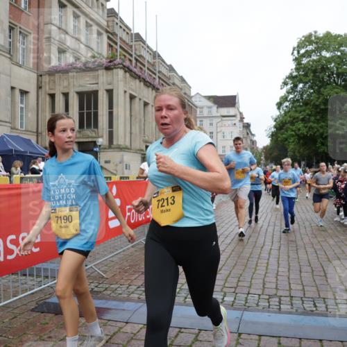 13.09.2026 - Kiel Lauf Yannick Fuchs http://msf.ph/oto/10426253 13.09.2026 09:46:49 Ziel 2527, 2718, 3808, 4087, 4906, 6048, 6207, 6638, 7190, 7213, 7446, 7921, 8409, 8887, 8994, 9141, 10322, 12725, 167, 181, 288, 442, 3033, 3035, 3361, 3954, 5855, 5955, 6355, 6577, 6857, 7308, 7439, 7675, 7754, 8929, 9832, 10117, 10177, 10913, 10946, 11316, 11859, 11861, 12173, 12495, 12552, 12621, 1402, 2759, 2779, 4238, 4940, 5217, 5351, 6074, 7461, 7731, 9385, 10009, 10224, 10301, 10731, 10742, 10744, 11862, 12622, 442, 3052, 3954, 5855, 8125 meine-sportfotos.de
