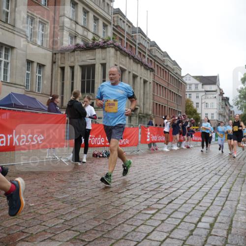 13.09.2026 - Kiel Lauf Yannick Fuchs http://msf.ph/oto/10426254 13.09.2026 11:03:56 Ziel 1089, 1505, 1699, 2262, 2807, 2930, 3120, 7205, 7413, 7764, 8107, 9180, 9581, 10567, 10856, 11172, 11381, 11930, 12465, 643, 697, 1505, 1698, 2724, 2846, 2878, 3049, 3155, 3744, 4074, 4854, 5377, 5588, 5820, 6341, 6524, 6525, 6953, 7282, 7656, 8946, 9331, 9363, 9581, 9955, 12650, 460, 978, 1204, 1316, 1902, 1906, 2062, 2654, 3336, 3378, 3961, 4936, 5007, 5008, 5806, 6092, 7016, 7451, 10130, 10776, 11151, 11152, 11856, 697, 1923, 2254, 2846, 2878, 4658, 5893, 6224 meine-sportfotos.de