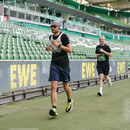 13.09.2026 - 21. swb-Marathon Bremen Michael Burmester http://msf.ph/oto/10426266 13.09.2026 13:02:07 Laufen im Stadion 150, 242, 282, 318, 440, 531, 687, 722, 930, 936, 946, 1006, 1067, 1163, 1250, 1436, 1448, 1582, 1896, 2033, 2047, 2062, 2276, 2292, 2345, 2364, 2370, 2378, 2409, 2421, 2485, 2490, 2491, 2560, 2561, 2627, 2638, 2658, 2666, 2668, 2779, 2781, 2967, 2987, 3013, 3044, 3114, 3163, 3164, 3187, 3248, 3258, 3294, 3334, 3372, 3374, 3375, 3385, 3392, 3496, 3524, 3526, 3527, 3576, 3585, 3603, 3667, 3721, 3806, 3852, 3893, 3938, 3983, 4000, 4133, 4506, 4558 meine-sportfotos.de