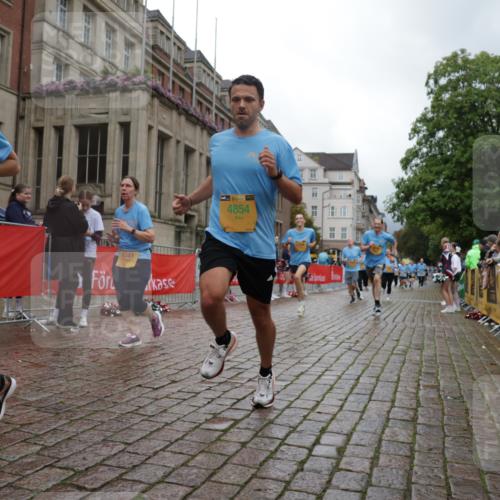 13.09.2026 - Kiel Lauf Yannick Fuchs http://msf.ph/oto/10426285 13.09.2026 11:04:01 Ziel 1699, 1902, 1906, 2262, 2930, 3120, 3378, 5007, 5008, 7205, 7413, 7764, 8107, 9180, 10567, 10856, 11381, 12465, 643, 1089, 1505, 1698, 2724, 2807, 3049, 3155, 3744, 4074, 4854, 5377, 5588, 5820, 6341, 6524, 6525, 6953, 8946, 9331, 9363, 9581, 9955, 11172, 11930, 12650, 460, 978, 1204, 1316, 2062, 2654, 3195, 3336, 3961, 3963, 4936, 5806, 6092, 6310, 7016, 7451, 8835, 10130, 10776, 11151, 11152, 11856, 697, 2846, 2878, 4074, 4658 meine-sportfotos.de