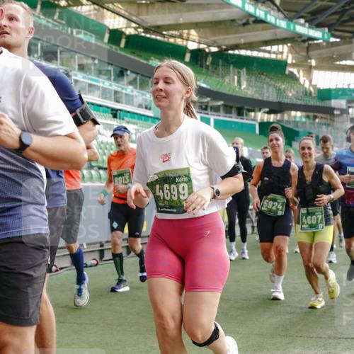 13.09.2026 - 21. swb-Marathon Bremen Michael Burmester http://msf.ph/oto/10426289 13.09.2026 13:25:05 Laufen im Stadion 137, 182, 213, 294, 324, 505, 530, 543, 548, 645, 721, 723, 739, 743, 752, 815, 818, 966, 1273, 1410, 1443, 1459, 1463, 1471, 1487, 1491, 1504, 1515, 1561, 1597, 1598, 1744, 1828, 1830, 1944, 1953, 2058, 2059, 2095, 2211, 2252, 2267, 2271, 2286, 2298, 2308, 2312, 2323, 2354, 2445, 2465, 2483, 2495, 2497, 2503, 2506, 2554, 2571, 2591, 2644, 2752, 2762, 2768, 2776, 2833, 2878, 2896, 2981, 3005, 3097, 3142, 3211, 3259, 3288, 3289, 3298, 3306, 3312, 3329, 3364, 3381, 3390 meine-sportfotos.de