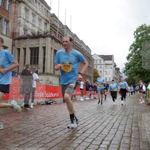 13.09.2026 - Kiel Lauf Yannick Fuchs http://msf.ph/oto/10426301 13.09.2026 11:04:03 Ziel 1699, 1902, 1906, 2262, 3120, 3378, 4936, 5007, 5008, 7413, 7764, 8107, 9180, 10130, 10567, 10856, 11381, 12465, 643, 1089, 1505, 1698, 2724, 2807, 2930, 3049, 3155, 3744, 5377, 5588, 5820, 6341, 6524, 6525, 7205, 9331, 9363, 9581, 9955, 10856, 11172, 11930, 12650, 460, 978, 1204, 1316, 2062, 2654, 3195, 3336, 3961, 3963, 5806, 6010, 6092, 6310, 6962, 6963, 7016, 7451, 7686, 8835, 9806, 10776, 11050, 11151, 11152, 11856, 697, 2846, 2878, 4074 meine-sportfotos.de