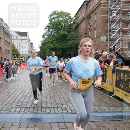 13.09.2026 - Kiel Lauf Yannick Fuchs http://msf.ph/oto/10426309 13.09.2026 09:46:53 Ziel 1402, 2527, 2718, 2779, 3808, 4087, 4238, 6074, 6207, 6638, 7190, 7213, 7446, 7731, 7921, 8409, 8994, 9141, 9385, 10301, 10322, 10731, 12622, 12725, 167, 181, 288, 3033, 3035, 3361, 4906, 6048, 6355, 6577, 6857, 7439, 7675, 7754, 8887, 8929, 8994, 9832, 10117, 10177, 10913, 10946, 11316, 11859, 11861, 12173, 12495, 12552, 12621, 1235, 2587, 2759, 4940, 5217, 5351, 7461, 9091, 10009, 10076, 10224, 10742, 10744, 11862, 11964, 442, 3052, 3954, 5855, 8125 meine-sportfotos.de
