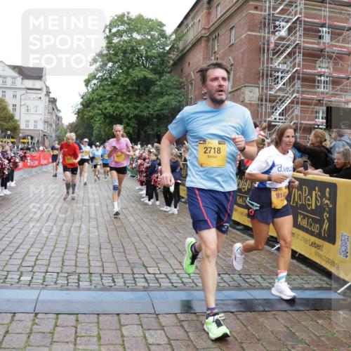 13.09.2026 - Kiel Lauf Yannick Fuchs http://msf.ph/oto/10426343 13.09.2026 09:46:55 Ziel 1402, 2718, 2759, 2779, 3808, 4087, 4238, 4940, 5217, 5351, 6074, 6207, 6638, 7190, 7213, 7446, 7731, 7921, 8409, 9141, 9385, 10301, 10322, 10731, 12622, 12725, 167, 181, 288, 2527, 3033, 3035, 3361, 4906, 6048, 6355, 6577, 6857, 7439, 7675, 7754, 8887, 8929, 8994, 9832, 10177, 10913, 10946, 11316, 11859, 11861, 12173, 12495, 12552, 12621, 1235, 2587, 5167, 7461, 8524, 9091, 10009, 10076, 10224, 10742, 10744, 11862, 11964, 12635, 167, 181, 442, 3052, 3954, 5855 meine-sportfotos.de