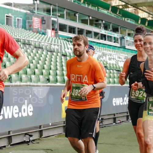 13.09.2026 - 21. swb-Marathon Bremen Michael Burmester http://msf.ph/oto/10426348 13.09.2026 13:25:07 Laufen im Stadion 137, 182, 213, 294, 324, 505, 530, 543, 548, 645, 721, 723, 739, 743, 752, 815, 818, 966, 1273, 1410, 1443, 1459, 1463, 1471, 1487, 1491, 1504, 1515, 1561, 1597, 1598, 1744, 1828, 1830, 1944, 1953, 2058, 2059, 2095, 2211, 2252, 2267, 2271, 2286, 2298, 2308, 2312, 2323, 2354, 2445, 2465, 2483, 2497, 2503, 2506, 2554, 2571, 2591, 2644, 2752, 2762, 2768, 2776, 2833, 2878, 2896, 2981, 3005, 3062, 3097, 3142, 3172, 3211, 3259, 3288, 3289, 3298, 3306, 3312, 3329, 3364, 3381, 3390 meine-sportfotos.de