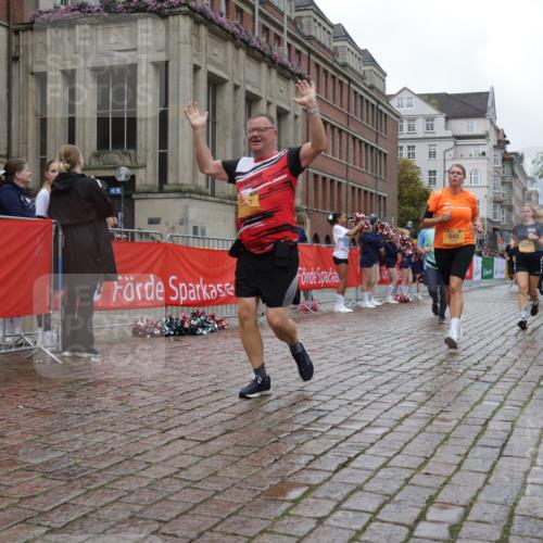 13.09.2026 - Kiel Lauf Yannick Fuchs http://msf.ph/oto/10426374 13.09.2026 11:04:17 Ziel 460, 978, 1204, 1316, 2062, 2654, 3195, 3336, 3961, 3963, 4936, 5806, 6092, 6310, 7016, 7451, 7686, 8835, 10130, 10776, 11151, 11152, 11856, 12179, 643, 1089, 1505, 1699, 1902, 1906, 2262, 2807, 2930, 3120, 3378, 4936, 5007, 5008, 5377, 7205, 7413, 7764, 8107, 9180, 9581, 10567, 10856, 11172, 11381, 11930, 12465, 567, 1554, 2298, 2662, 2750, 2758, 3140, 3141, 4155, 4200, 4758, 4759, 4870, 6010, 6962, 6963, 7157, 8950, 8951, 8956, 9067, 9806, 9980, 9987, 11050, 12826 meine-sportfotos.de