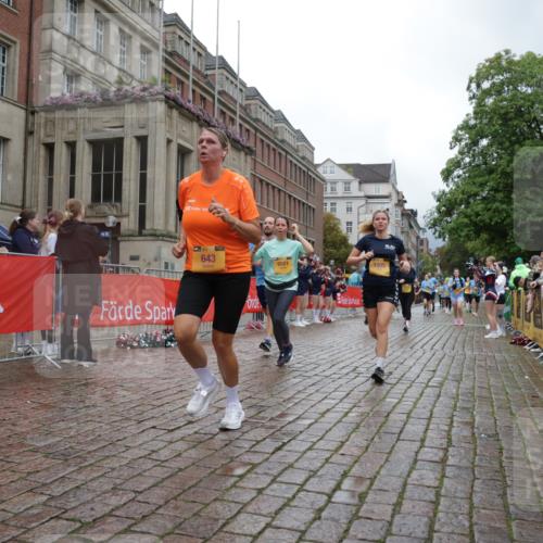 13.09.2026 - Kiel Lauf Yannick Fuchs http://msf.ph/oto/10426397 13.09.2026 11:04:19 Ziel 460, 978, 1204, 1316, 2062, 2654, 3195, 3336, 3961, 3963, 5806, 6010, 6092, 6310, 6962, 6963, 7016, 7451, 7686, 8835, 9806, 10776, 11050, 11151, 11152, 11856, 12179, 643, 1089, 1505, 1699, 1902, 1906, 2262, 2807, 2930, 3120, 3378, 4936, 5007, 5008, 5377, 7205, 7413, 7764, 8107, 9180, 9581, 10130, 10567, 10856, 11172, 11381, 11930, 12465, 567, 1554, 2298, 2662, 2750, 2758, 3140, 3141, 4155, 4200, 4758, 4759, 4870, 7157, 8950, 8951, 8956, 9067, 9980, 9987, 12826 meine-sportfotos.de