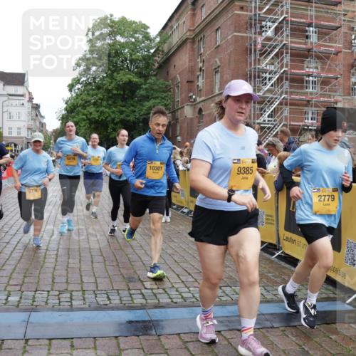 13.09.2026 - Kiel Lauf Yannick Fuchs http://msf.ph/oto/10426407 13.09.2026 09:47:00 Ziel 1402, 2718, 2759, 2779, 4238, 4940, 5217, 5351, 6074, 6207, 7731, 7921, 9141, 9385, 10009, 10301, 10322, 10731, 12622, 288, 2527, 3033, 3035, 3361, 3808, 4087, 4906, 6048, 6355, 6577, 6638, 7190, 7213, 7439, 7446, 7675, 7754, 8409, 8887, 8929, 8994, 9832, 10177, 10322, 10946, 11859, 11861, 12173, 12552, 12725, 1235, 2587, 5167, 7461, 8524, 9091, 10076, 10224, 10555, 10742, 10744, 11862, 11964, 12635, 167, 181, 3361, 11859 meine-sportfotos.de