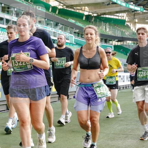 13.09.2026 - 21. swb-Marathon Bremen Michael Burmester http://msf.ph/oto/10426423 13.09.2026 13:25:10 Laufen im Stadion 137, 182, 213, 294, 324, 505, 530, 543, 548, 645, 721, 723, 739, 743, 752, 815, 818, 966, 1273, 1283, 1410, 1443, 1459, 1463, 1471, 1487, 1491, 1504, 1515, 1561, 1597, 1598, 1744, 1828, 1830, 1944, 1953, 2058, 2059, 2095, 2211, 2252, 2267, 2271, 2286, 2298, 2308, 2312, 2323, 2354, 2465, 2483, 2497, 2503, 2506, 2554, 2571, 2591, 2644, 2752, 2762, 2776, 2833, 2878, 2896, 2981, 3005, 3062, 3097, 3142, 3172, 3211, 3259, 3288, 3289, 3298, 3306, 3312, 3329, 3364, 3381, 3390 meine-sportfotos.de
