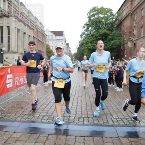 13.09.2026 - Kiel Lauf Yannick Fuchs http://msf.ph/oto/10426430 13.09.2026 09:47:00 Ziel 1402, 2718, 2759, 2779, 4238, 4940, 5217, 5351, 6074, 6207, 7731, 7921, 9141, 9385, 10009, 10301, 10322, 10731, 12622, 288, 2527, 3033, 3035, 3361, 3808, 4087, 4906, 6048, 6355, 6577, 6638, 7190, 7213, 7439, 7446, 7675, 7754, 8409, 8887, 8929, 8994, 9832, 10177, 10322, 10946, 11859, 11861, 12173, 12552, 12725, 1235, 2587, 5167, 7461, 8524, 9091, 10076, 10224, 10555, 10742, 10744, 11862, 11964, 12635, 167, 181, 3361, 11859 meine-sportfotos.de