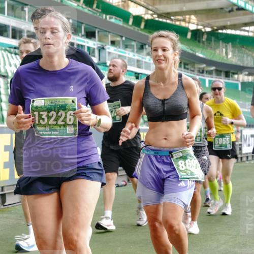 13.09.2026 - 21. swb-Marathon Bremen Michael Burmester http://msf.ph/oto/10426451 13.09.2026 13:25:10 Laufen im Stadion 137, 182, 213, 294, 324, 505, 530, 543, 548, 645, 721, 723, 739, 743, 752, 815, 818, 966, 1273, 1283, 1410, 1443, 1459, 1463, 1471, 1487, 1491, 1504, 1515, 1561, 1597, 1598, 1744, 1828, 1830, 1944, 1953, 2058, 2059, 2095, 2211, 2252, 2267, 2271, 2286, 2298, 2308, 2312, 2323, 2354, 2465, 2483, 2497, 2503, 2506, 2554, 2571, 2591, 2644, 2752, 2762, 2776, 2833, 2878, 2896, 2981, 3005, 3062, 3097, 3142, 3172, 3211, 3259, 3288, 3289, 3298, 3306, 3312, 3329, 3364, 3381, 3390 meine-sportfotos.de