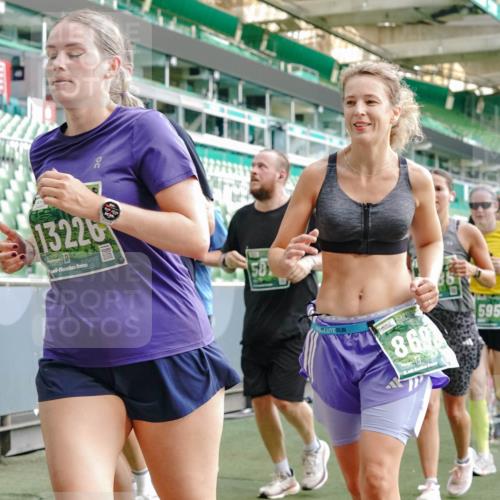 13.09.2026 - 21. swb-Marathon Bremen Michael Burmester http://msf.ph/oto/10426473 13.09.2026 13:25:10 Laufen im Stadion 137, 182, 213, 294, 324, 505, 530, 543, 548, 645, 721, 723, 739, 743, 752, 815, 818, 966, 1273, 1283, 1410, 1443, 1459, 1463, 1471, 1487, 1491, 1504, 1515, 1561, 1597, 1598, 1744, 1828, 1830, 1944, 1953, 2058, 2059, 2095, 2211, 2252, 2267, 2271, 2286, 2298, 2308, 2312, 2323, 2354, 2465, 2483, 2497, 2503, 2506, 2554, 2571, 2591, 2644, 2752, 2762, 2776, 2833, 2878, 2896, 2981, 3005, 3062, 3097, 3142, 3172, 3211, 3259, 3288, 3289, 3298, 3306, 3312, 3329, 3364, 3381, 3390 meine-sportfotos.de