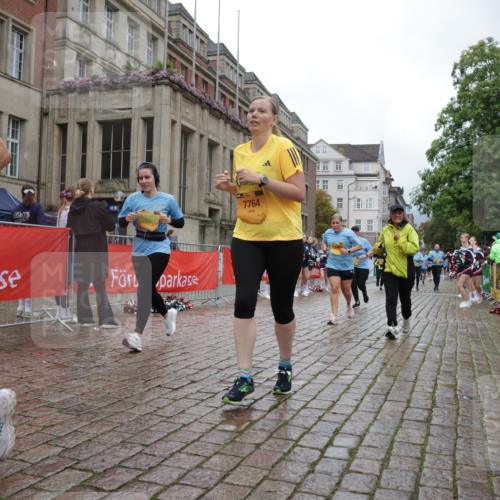 13.09.2026 - Kiel Lauf Yannick Fuchs http://msf.ph/oto/10426479 13.09.2026 11:04:30 Ziel 567, 1554, 2298, 2662, 2750, 2758, 3140, 3141, 4155, 4200, 4758, 4759, 4870, 6010, 6962, 6963, 7157, 7686, 8956, 9067, 9667, 9806, 9980, 9987, 11050, 12179, 12826, 460, 978, 1204, 1316, 1902, 1906, 2062, 2654, 3120, 3195, 3336, 3378, 3961, 3963, 4936, 5007, 5008, 5806, 6092, 6310, 7016, 7413, 7451, 7764, 8107, 8835, 9180, 10130, 10567, 10776, 11151, 11152, 11381, 11856, 12465, 711, 1228, 1289, 1431, 5963, 6443, 6752, 8697, 8950, 8951 meine-sportfotos.de