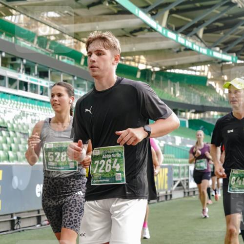 13.09.2026 - 21. swb-Marathon Bremen Michael Burmester http://msf.ph/oto/10426494 13.09.2026 13:25:11 Laufen im Stadion 137, 182, 213, 294, 324, 505, 530, 543, 548, 645, 721, 723, 739, 743, 752, 815, 818, 966, 1273, 1283, 1410, 1443, 1459, 1463, 1471, 1487, 1491, 1504, 1515, 1561, 1597, 1598, 1744, 1828, 1830, 1944, 1953, 2058, 2059, 2095, 2211, 2252, 2267, 2271, 2298, 2308, 2312, 2323, 2354, 2465, 2483, 2497, 2503, 2506, 2554, 2571, 2591, 2644, 2752, 2762, 2776, 2833, 2878, 2896, 2981, 3005, 3062, 3097, 3142, 3172, 3211, 3259, 3288, 3289, 3298, 3306, 3312, 3329, 3381, 3390 meine-sportfotos.de