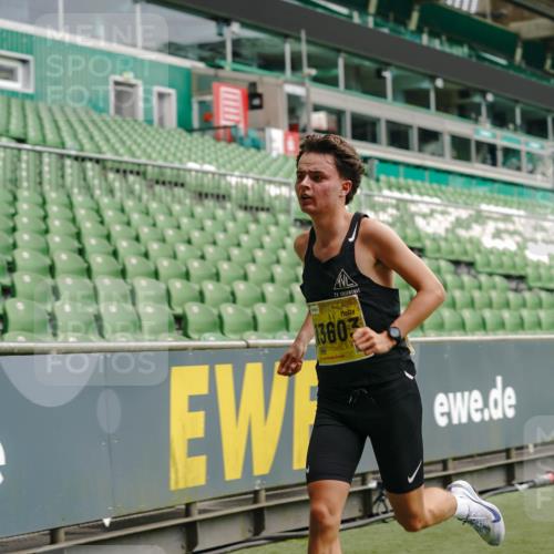 13.09.2026 - 21. swb-Marathon Bremen Michael Burmester http://msf.ph/oto/10426523 13.09.2026 10:17:01 Laufen im Stadion 10597, 12272, 12458, 13501, 13504, 13510, 13515, 13517, 13522, 13542, 13547, 13561, 13567, 13569, 13576, 13579, 13603, 13604, 13623, 13635 meine-sportfotos.de