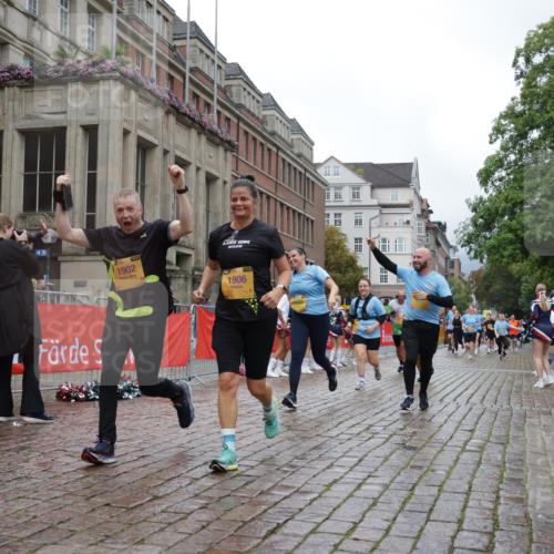 13.09.2026 - Kiel Lauf Yannick Fuchs http://msf.ph/oto/10426524 13.09.2026 11:04:35 Ziel 567, 1554, 2298, 2662, 2750, 2758, 3140, 3141, 4155, 4200, 4758, 4759, 4870, 7157, 8697, 8950, 8951, 8956, 9067, 9667, 9815, 9818, 9980, 9987, 12252, 12826, 460, 978, 1204, 1316, 1902, 1906, 2062, 2654, 2750, 3140, 3141, 3195, 3336, 3378, 3961, 3963, 4936, 5007, 5008, 5806, 6010, 6092, 6310, 6962, 6963, 7016, 7451, 7686, 8835, 9806, 10130, 10776, 11050, 11151, 11152, 11381, 11856, 12179, 711, 1056, 1228, 1289, 1431, 1861, 2804, 4211, 4391, 5963, 6443, 6752, 1902 meine-sportfotos.de