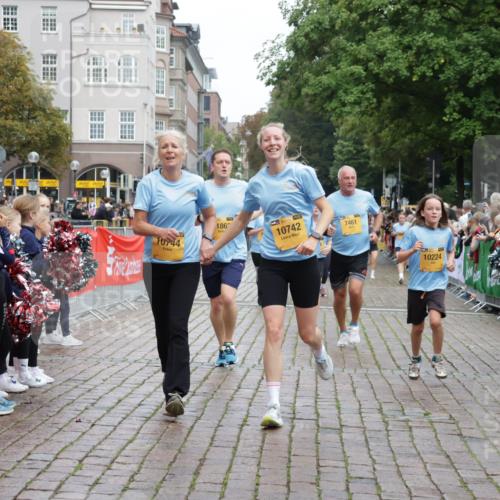 13.09.2026 - Kiel Lauf Yannick Fuchs http://msf.ph/oto/10426532 13.09.2026 09:47:08 Ziel 1235, 2587, 2759, 4238, 4940, 5217, 5351, 6074, 7461, 7731, 9091, 10009, 10076, 10224, 10742, 10744, 11862, 11964, 12622, 288, 1402, 2527, 2718, 2779, 3033, 3035, 3808, 4087, 4238, 4906, 6048, 6074, 6207, 6638, 7190, 7213, 7446, 7675, 7731, 7754, 7921, 8409, 8887, 8929, 8994, 9141, 9385, 10177, 10301, 10322, 10731, 12552, 12622, 12725, 544, 1324, 2870, 3192, 3629, 5167, 6575, 8231, 8524, 9634, 10555, 12635, 288, 3361, 6355, 6577, 7439, 9832, 10177, 11859 meine-sportfotos.de