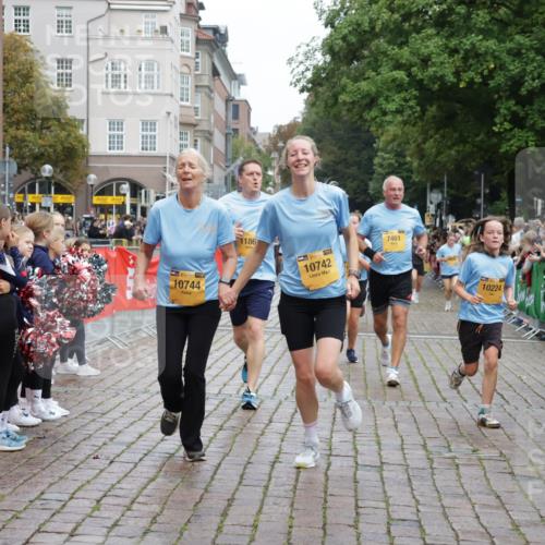 13.09.2026 - Kiel Lauf Yannick Fuchs http://msf.ph/oto/10426537 13.09.2026 09:47:08 Ziel 1235, 2587, 2759, 4238, 4940, 5217, 5351, 6074, 7461, 7731, 9091, 10009, 10076, 10224, 10742, 10744, 11862, 11964, 12622, 288, 1402, 2527, 2718, 2779, 3033, 3035, 3808, 4087, 4238, 4906, 6048, 6074, 6207, 6638, 7190, 7213, 7446, 7675, 7731, 7754, 7921, 8409, 8887, 8929, 8994, 9141, 9385, 10177, 10301, 10322, 10731, 12552, 12622, 12725, 544, 1324, 2870, 3192, 3629, 5167, 6575, 8231, 8524, 9634, 10555, 12635, 288, 3361, 6355, 6577, 7439, 9832, 10177, 11859 meine-sportfotos.de