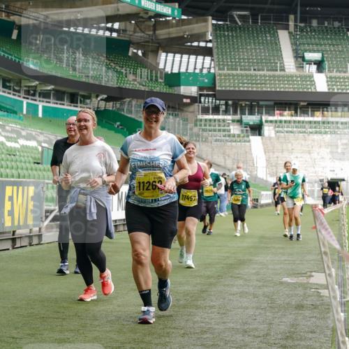 13.09.2026 - 21. swb-Marathon Bremen Michael Burmester http://msf.ph/oto/10426539 13.09.2026 10:49:48 Laufen im Stadion 10407, 10413, 10627, 10667, 10710, 10754, 11031, 11254, 11266, 11541, 11712, 11780, 11851, 11942, 11980, 12440, 12542, 10137, 10161, 10194, 10202, 10242, 10349, 10430, 10472, 10524, 10535, 10600, 10651, 10895, 10933, 10970, 11050, 11181, 11200, 11244, 11296, 11309, 11367, 11457, 11529, 11530, 11546, 11573, 11574, 11579, 11639, 11675, 11709, 11760, 11821, 12089, 12153, 12177, 12178 meine-sportfotos.de