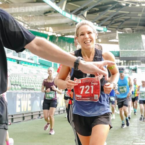 13.09.2026 - 21. swb-Marathon Bremen Michael Burmester http://msf.ph/oto/10426544 13.09.2026 13:25:13 Laufen im Stadion 137, 182, 213, 294, 324, 505, 530, 543, 548, 645, 721, 723, 739, 743, 752, 815, 818, 966, 1273, 1283, 1410, 1443, 1459, 1463, 1471, 1487, 1491, 1504, 1515, 1561, 1597, 1744, 1828, 1830, 1944, 1953, 2058, 2059, 2095, 2211, 2252, 2267, 2271, 2298, 2308, 2312, 2323, 2354, 2382, 2384, 2465, 2483, 2497, 2503, 2506, 2554, 2571, 2591, 2644, 2752, 2762, 2776, 2833, 2878, 2896, 2981, 3005, 3062, 3097, 3142, 3172, 3211, 3259, 3288, 3289, 3298, 3306, 3312, 3329, 3381, 3390 meine-sportfotos.de