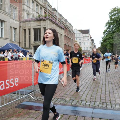 13.09.2026 - Kiel Lauf Yannick Fuchs http://msf.ph/oto/10426633 13.09.2026 09:47:14 Ziel 1235, 2587, 5167, 7461, 8524, 9091, 10076, 10224, 10555, 10742, 10744, 11862, 11964, 12635, 1402, 2527, 2718, 2759, 2779, 3808, 4087, 4238, 4906, 4940, 5217, 5351, 6048, 6074, 6207, 6638, 7190, 7213, 7446, 7731, 7921, 8409, 8887, 8994, 9141, 9385, 10009, 10301, 10322, 10731, 12622, 12725, 544, 591, 1324, 2870, 3192, 3629, 4480, 5517, 6072, 6575, 6639, 6696, 8231, 8503, 8540, 8777, 9634, 9936, 10789, 288, 3033, 3035, 4906, 6048, 6355, 7439, 10177 meine-sportfotos.de