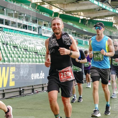 13.09.2026 - 21. swb-Marathon Bremen Michael Burmester http://msf.ph/oto/10426636 13.09.2026 13:25:16 Laufen im Stadion 137, 182, 213, 294, 505, 530, 543, 548, 645, 721, 723, 739, 743, 752, 815, 818, 966, 1273, 1283, 1410, 1443, 1459, 1463, 1471, 1487, 1491, 1504, 1515, 1530, 1561, 1618, 1744, 1828, 1830, 1944, 1953, 2058, 2059, 2095, 2211, 2252, 2267, 2271, 2298, 2308, 2312, 2323, 2354, 2382, 2384, 2465, 2483, 2497, 2503, 2506, 2554, 2571, 2591, 2644, 2675, 2752, 2762, 2776, 2833, 2878, 2896, 2981, 3005, 3062, 3097, 3142, 3172, 3211, 3259, 3289, 3298, 3306, 3312, 3329, 3381, 3390 meine-sportfotos.de