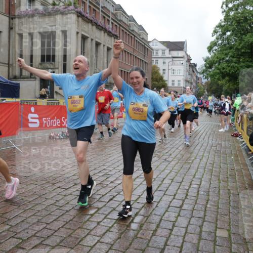 13.09.2026 - Kiel Lauf Yannick Fuchs http://msf.ph/oto/10426658 13.09.2026 11:04:57 Ziel 1056, 1861, 2093, 2804, 4211, 4391, 5021, 6393, 6443, 8149, 9330, 9647, 10138, 10217, 10484, 10679, 11906, 11948, 12406, 12472, 567, 711, 1228, 1289, 1431, 1554, 2298, 2662, 2750, 2758, 3140, 3141, 4155, 4200, 4758, 4759, 4870, 5963, 6010, 6443, 6752, 6962, 6963, 7157, 7686, 8697, 8950, 8951, 8956, 9067, 9667, 9806, 9815, 9818, 9980, 9987, 10016, 10593, 11050, 11906, 12252, 12438, 12826, 1186, 2142, 2308, 3159, 4262, 5002, 7860, 8124, 11094, 3963 meine-sportfotos.de