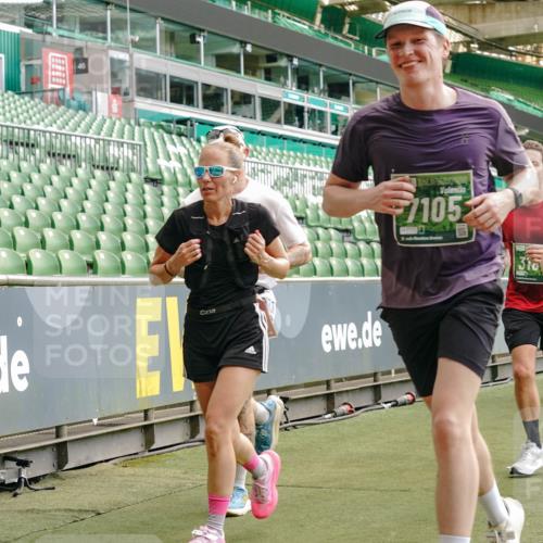 13.09.2026 - 21. swb-Marathon Bremen Michael Burmester http://msf.ph/oto/10426671 13.09.2026 13:02:15 Laufen im Stadion 150, 242, 282, 318, 440, 531, 687, 722, 930, 936, 946, 1006, 1067, 1163, 1250, 1436, 1448, 1460, 1582, 1611, 1896, 2033, 2047, 2062, 2276, 2292, 2345, 2364, 2370, 2378, 2409, 2421, 2485, 2491, 2513, 2560, 2561, 2627, 2638, 2666, 2668, 2779, 2900, 2987, 3013, 3044, 3114, 3163, 3164, 3187, 3248, 3258, 3294, 3334, 3372, 3374, 3375, 3392, 3496, 3524, 3526, 3527, 3576, 3585, 3603, 3667, 3721, 3806, 3852, 3893, 3938, 3970, 3983, 4000, 4133, 4506, 4558 meine-sportfotos.de