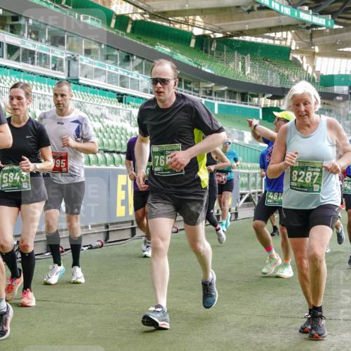 13.09.2026 - 21. swb-Marathon Bremen Michael Burmester http://msf.ph/oto/10426704 13.09.2026 13:25:18 Laufen im Stadion 137, 182, 213, 294, 505, 530, 543, 548, 645, 723, 739, 743, 752, 815, 818, 966, 1273, 1283, 1410, 1443, 1459, 1463, 1471, 1487, 1491, 1504, 1515, 1530, 1561, 1618, 1744, 1828, 1830, 1944, 1953, 2058, 2059, 2095, 2211, 2252, 2267, 2271, 2298, 2308, 2312, 2323, 2354, 2382, 2384, 2465, 2483, 2497, 2503, 2506, 2554, 2571, 2591, 2644, 2656, 2675, 2752, 2762, 2776, 2833, 2878, 2896, 2981, 3005, 3062, 3097, 3142, 3172, 3211, 3259, 3298, 3306, 3312, 3329, 3381, 3390, 3433 meine-sportfotos.de