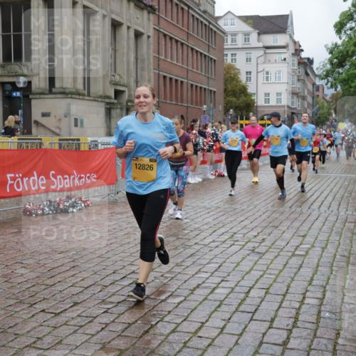 13.09.2026 - Kiel Lauf Yannick Fuchs http://msf.ph/oto/10426733 13.09.2026 11:05:05 Ziel 1186, 2093, 2142, 2308, 4262, 4391, 5002, 5021, 6393, 8149, 9330, 9605, 9647, 10003, 10138, 10679, 711, 1056, 1228, 1289, 1431, 1861, 2804, 4200, 4211, 4391, 4758, 4759, 5963, 6443, 6752, 8697, 8950, 8951, 9647, 9667, 9815, 9818, 10016, 10217, 10484, 10593, 11906, 11948, 12252, 12406, 12438, 12472, 12826, 1476, 2070, 3122, 3159, 3284, 6447, 7386, 7716, 7860, 8124, 8949, 10133, 11094, 11160, 11341, 567, 1554, 2298, 2758, 9667, 12826 meine-sportfotos.de