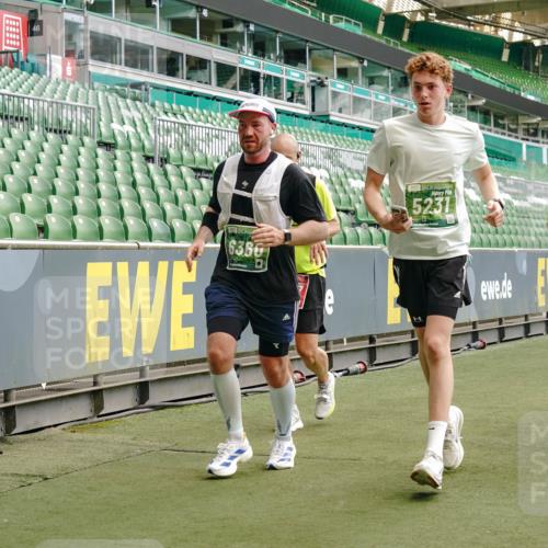 13.09.2026 - 21. swb-Marathon Bremen Michael Burmester http://msf.ph/oto/10426742 13.09.2026 13:02:17 Laufen im Stadion 150, 242, 282, 318, 440, 531, 687, 722, 930, 936, 946, 1006, 1067, 1163, 1250, 1436, 1448, 1460, 1582, 1611, 1896, 2033, 2047, 2062, 2276, 2292, 2345, 2364, 2370, 2378, 2409, 2421, 2485, 2491, 2513, 2560, 2561, 2627, 2638, 2666, 2668, 2779, 2900, 2987, 3013, 3044, 3114, 3163, 3164, 3187, 3248, 3258, 3294, 3334, 3372, 3374, 3375, 3392, 3496, 3524, 3526, 3527, 3576, 3585, 3603, 3667, 3721, 3806, 3852, 3893, 3938, 3970, 3983, 4000, 4077, 4133, 4506, 4558 meine-sportfotos.de