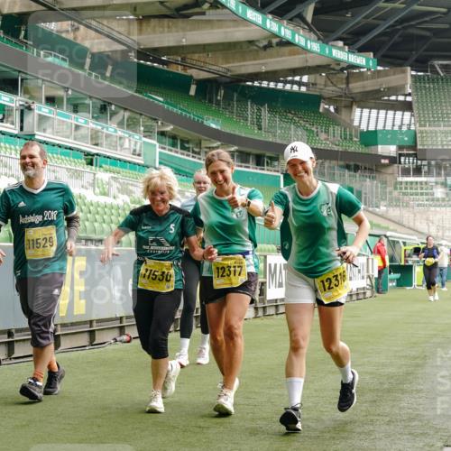 13.09.2026 - 21. swb-Marathon Bremen Michael Burmester http://msf.ph/oto/10426745 13.09.2026 10:49:58 Laufen im Stadion 10413, 10627, 10667, 10710, 10754, 11031, 11254, 11266, 11541, 11712, 11780, 11851, 11942, 11980, 12440, 10161, 10202, 10242, 10349, 10430, 10472, 10524, 10535, 10651, 10895, 10933, 10970, 11050, 11181, 11244, 11296, 11309, 11367, 11457, 11529, 11530, 11546, 11573, 11574, 11579, 11639, 11675, 11709, 11760, 11821, 12153, 12177, 12178 meine-sportfotos.de