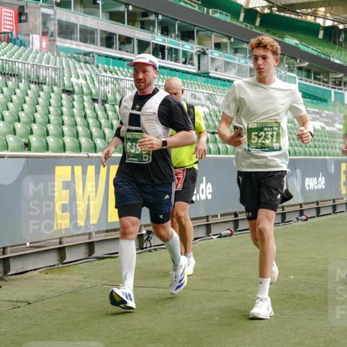13.09.2026 - 21. swb-Marathon Bremen Michael Burmester http://msf.ph/oto/10426752 13.09.2026 13:02:17 Laufen im Stadion 150, 242, 282, 318, 440, 531, 687, 722, 930, 936, 946, 1006, 1067, 1163, 1250, 1436, 1448, 1460, 1582, 1611, 1896, 2033, 2047, 2062, 2276, 2292, 2345, 2364, 2370, 2378, 2409, 2421, 2485, 2491, 2513, 2560, 2561, 2627, 2638, 2666, 2668, 2779, 2900, 2987, 3013, 3044, 3114, 3163, 3164, 3187, 3248, 3258, 3294, 3334, 3372, 3374, 3375, 3392, 3496, 3524, 3526, 3527, 3576, 3585, 3603, 3667, 3721, 3806, 3852, 3893, 3938, 3970, 3983, 4000, 4077, 4133, 4506, 4558 meine-sportfotos.de