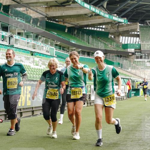 13.09.2026 - 21. swb-Marathon Bremen Michael Burmester http://msf.ph/oto/10426753 13.09.2026 10:49:58 Laufen im Stadion 10413, 10627, 10667, 10710, 10754, 11031, 11254, 11266, 11541, 11712, 11780, 11851, 11942, 11980, 12440, 10161, 10202, 10242, 10349, 10430, 10472, 10524, 10535, 10651, 10895, 10933, 10970, 11050, 11181, 11244, 11296, 11309, 11367, 11457, 11529, 11530, 11546, 11573, 11574, 11579, 11639, 11675, 11709, 11760, 11821, 12153, 12177, 12178 meine-sportfotos.de